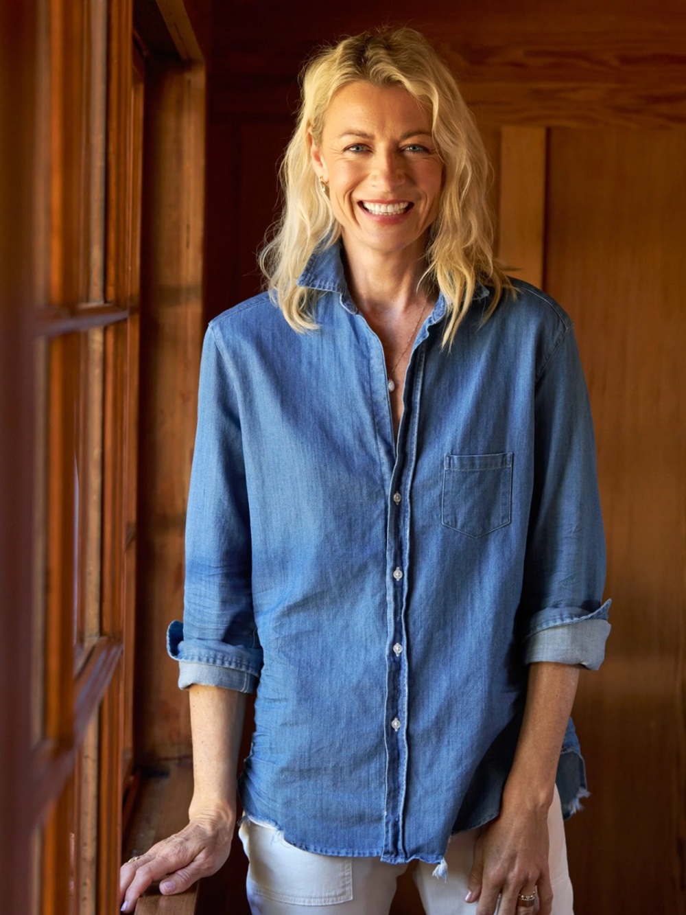 Frank and Eileen Indigo Denim Eileen Button-Up Shirt size S